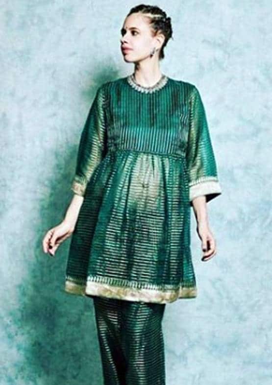 डिलीवरी से 1 महीने पहले कल्क‍ि ने फ्लॉन्ट किया बेबी बंप, देखें फोटोशूट