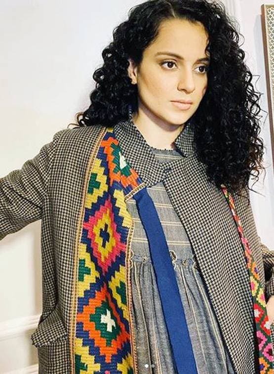 मनाली की वादियों में कंगना रनौत की मस्ती, बर्फ से खेलते हुए बोलीं- याहू