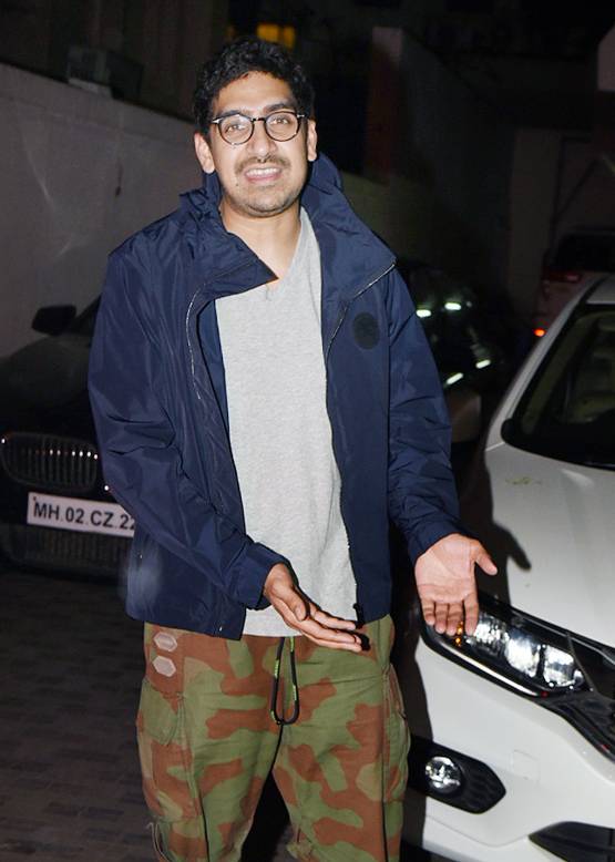 कटरीना की नो मेकअप लुक वाली तस्वीर वायरल, धर्मा ऑफिस के बाहर आईं नजर