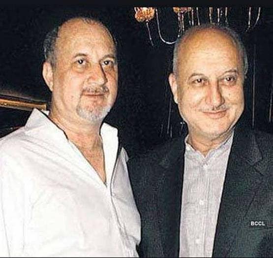 बॉलीवुड सुपरस्टार्स के वो भाई-बहन जिनका फिल्मी करियर रहा फ्लॉप