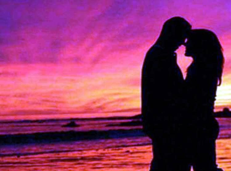 लड़की के हाथ-पैर कटे पर शादी की ज‍िद पर ड‍टा रहा मंगेतर, और...