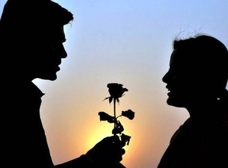 लड़की के हाथ-पैर कटे पर शादी की ज‍िद पर ड‍टा रहा मंगेतर, और...