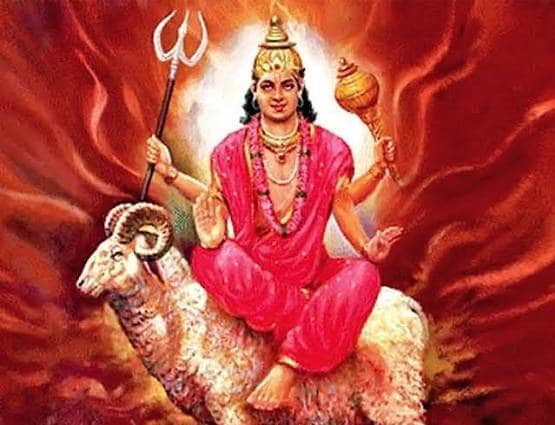 4 ग्रहों की बदलेगी राशि, इस दिन लगेगा साल का अंतिम सूर्य ग्रहण