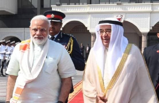 PM मोदी से पीछे रह गए इमरान, अब मिलेगा इस मुस्लिम देश से सम्मान