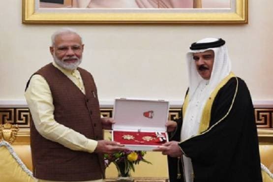 PM मोदी से पीछे रह गए इमरान, अब मिलेगा इस मुस्लिम देश से सम्मान