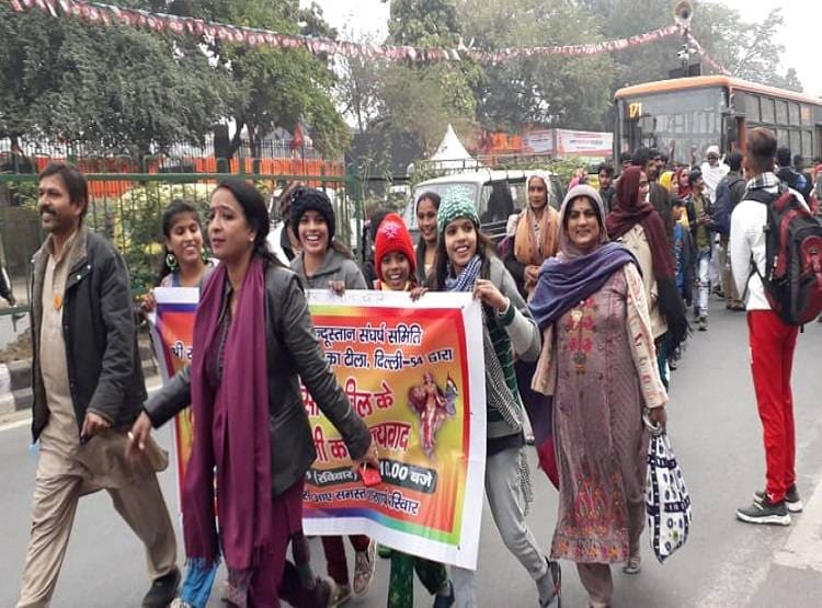 तस्वीरों में देखें PM मोदी की रैली के रंग, CAA पर दिया ये संदेश