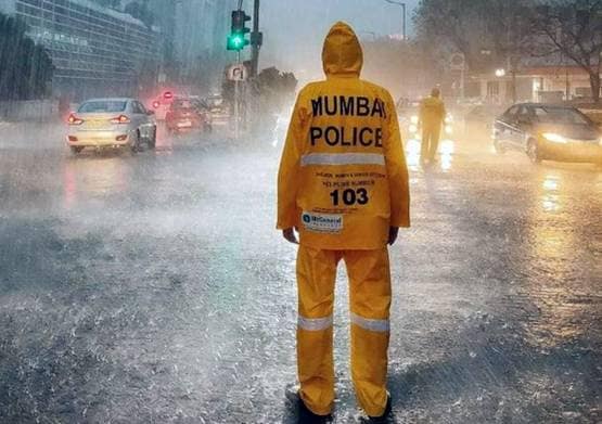 देखिए...साल 2019 की देश और दुनिया की सबसे ताकतवर तस्वीरें