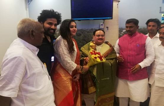 बीजेपी का 'मिशन साउथ', ये मशहूर अभिनेत्री पार्टी में शामिल