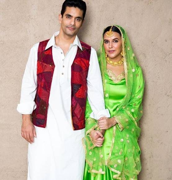 करण जौहर की 90s थीम पार्टी में जाह्नवी का जलवा, चांदनी बनकर लूटी महफिल