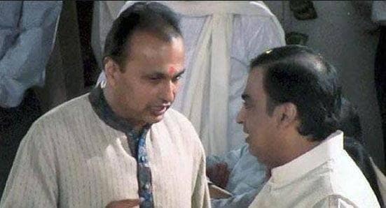 बंटवारे की जिद पर अड़े थे अनिल अंबानी, मुकेश बने संकटमोचक