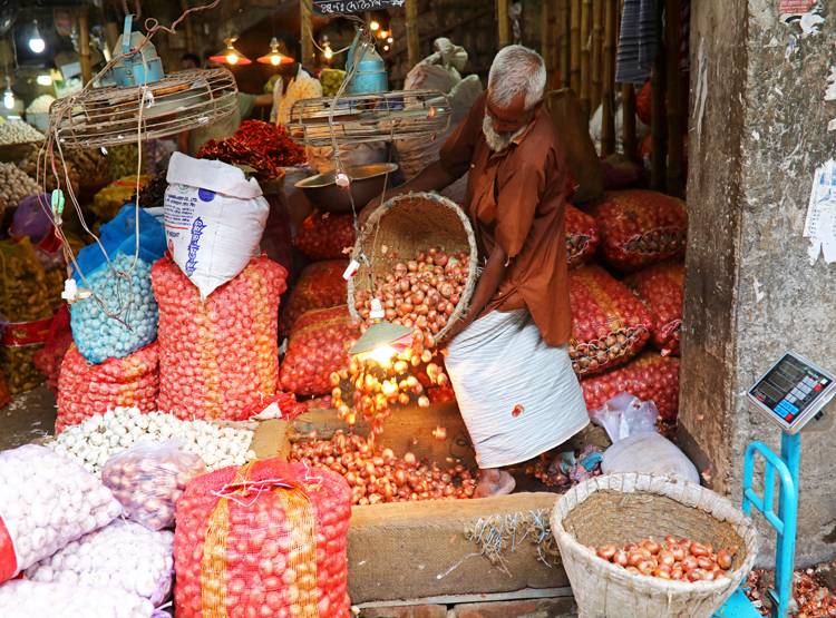 Onion Prices: तुर्की-श्रीलंका से झटका, अभी सस्ता नहीं होगा प्याज