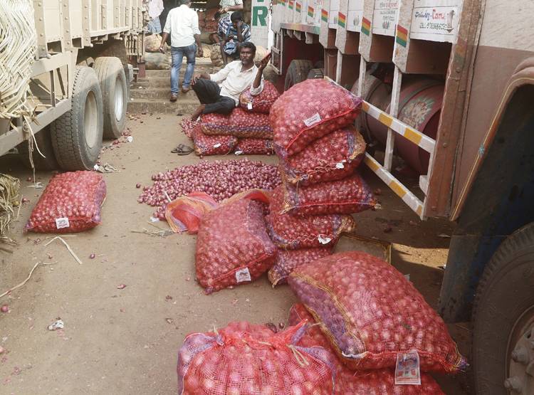 Onion Prices: तुर्की-श्रीलंका से झटका, अभी सस्ता नहीं होगा प्याज