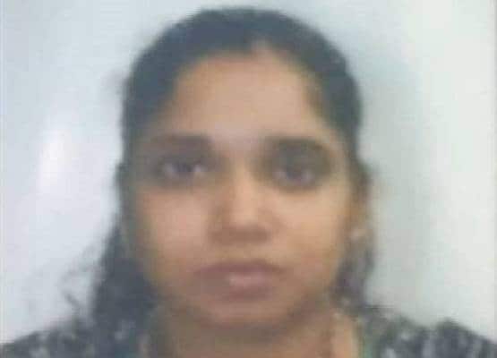 पति-पत्नी और बेटी: चंद घंटों में ऐसे खत्म हो गया पूरा परिवार