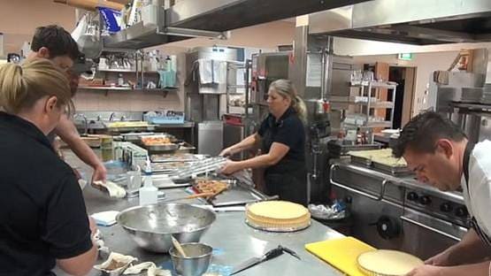 बर्फीली वादियों में निकली हैं 150 नौकरियां, 1.8 करोड़ तक पैकेज