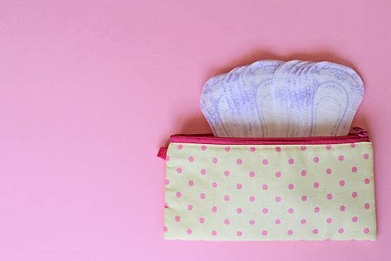 कंपनी ने महिला स्टाफ से कहा- पीरियड है तो बैज पहनकर रहो