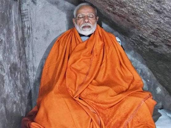 2019 के वो 10 सबसे खास मौके जब कैमरे में कैद हुए नरेंद्र मोदी