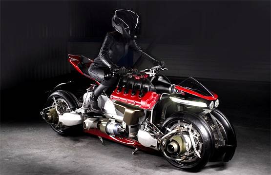 एक स्विच दबाते ही हवा में उड़ने लगती है ये बाइक, लगे हैं 4 जेट इंजन