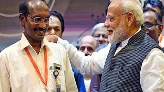 2019 के वो 10 सबसे खास मौके जब कैमरे में कैद हुए नरेंद्र मोदी