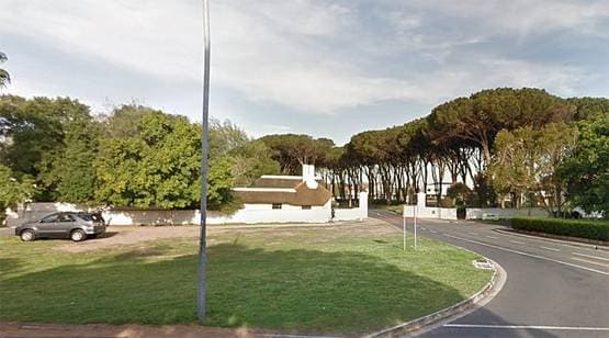 शादीशुदा टीचर ने 5 छात्रों से बनाए शारीरिक संबंध, दिया इस्तीफा