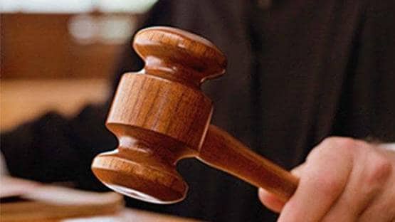 महिला जज चैंबर में बनाती थी शारीरिक संबंध, वकीलों पर डालती थी दबाव