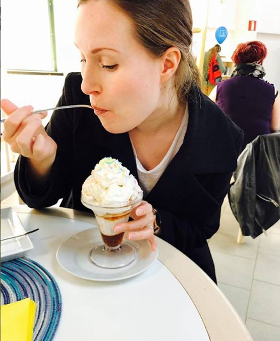 समलैंगिक मां, फैमिली को नहीं मिलती थी इज्जत, बेटी बनी PM