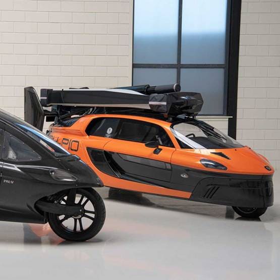 जमीन छोड़ 11 हजार फीट पर उड़ने लगती है ये कार, जानें कीमत