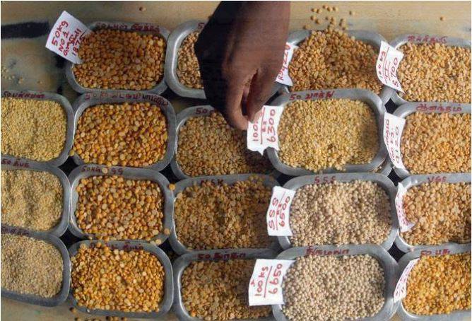 कैसे गलेगी महंगी दाल, केंद्र ने राज्यों को चिट्ठी लिखकर बताया रास्ता!