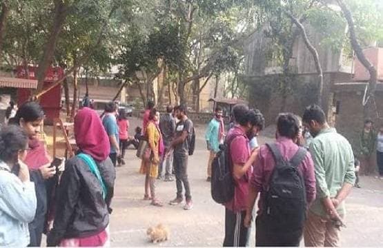 CAA के विरोध में देश भर के 22 कैम्पस 'सुलगे', सड़कों पर छात्र