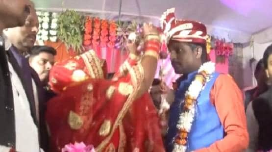 कुछ दो न दो बस प्याज दो...शादी के स्टेज पर लगी टोकरियों की झड़ी