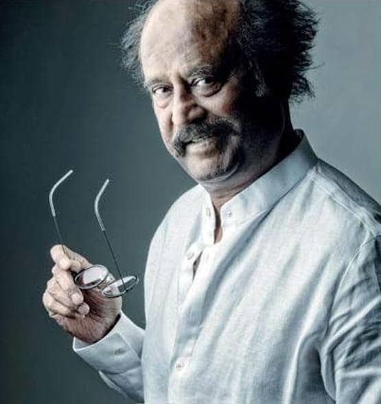 भगवान की तरह पूजे जाते हैं रजनीकांत, फैंस ने की ये हैरतअंगेज हरकतें