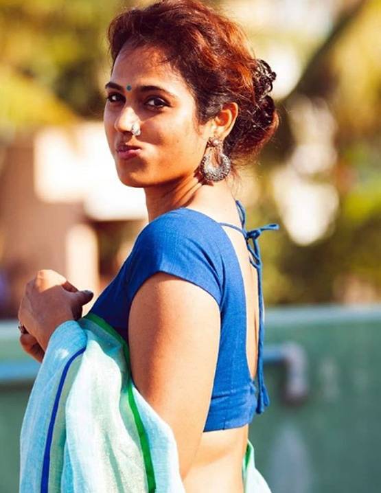 'न्यूड' तस्वीरें वायरल होने के बाद एक्ट्रेस ने फैंस से की ये रिक्वेस्ट