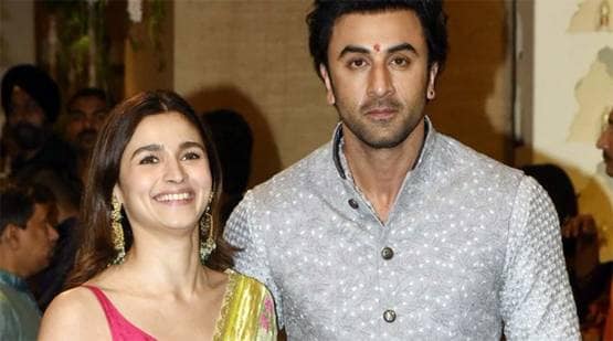 कश्मीर की वादियों में शादी करने जा रहे हैं आलिया-रणबीर, जानें पूरा सच