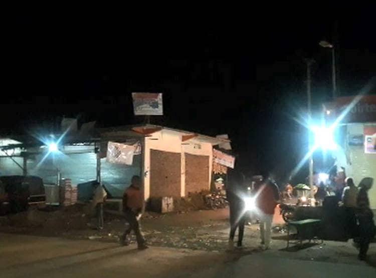 अकेली नाबालिग से बस में रेप, ड्राइवर ने हाथ-पैर बांधे-दूसरा देखता रहा