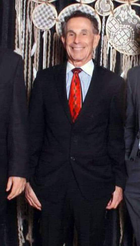 बुजुर्ग ने 26 साल की युवती से की शादी, दुल्हन का सच जान उड़े होश