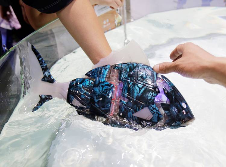 इंसानों की नौकरी खतरे में, रोबोट मजदूर हर साल छीन रहे हैं इतने रोजगार