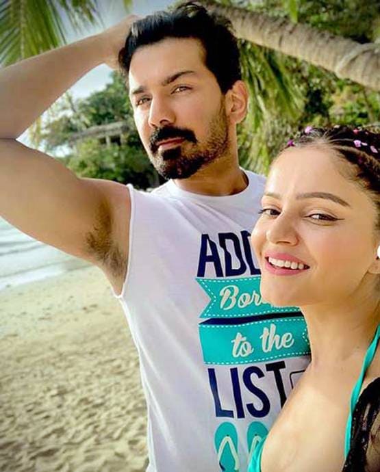 हसबैंड के साथ छुट्टियां मना रहीं रूबीना, शेयर की बिकिनी में तस्वीरें