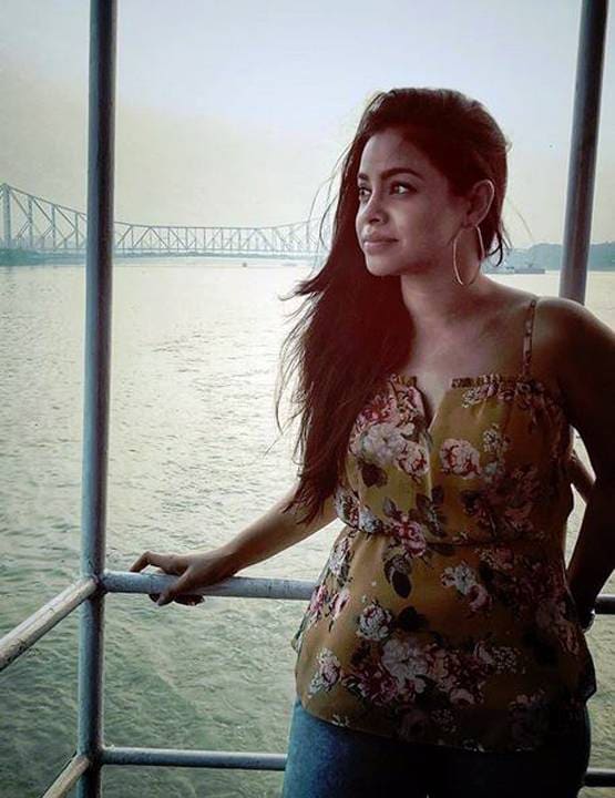 देसी अवतार में दिखीं सुमोना चक्रवर्ती, फैन्स ने बांधे तारीफों के पुल