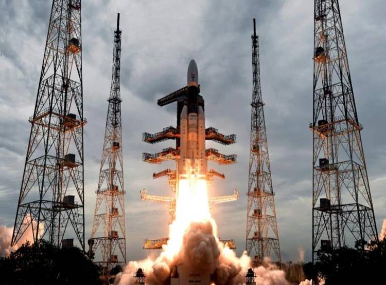 ISRO लॉन्च करेगा ये ताकतवर सैटेलाइट, बादलों के भी पार देख सकेंगे अब
