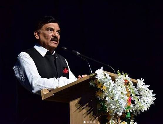 ...दरवाजे बायीं तरफ खुलेंगे, जानें- मेट्रो में गूंजती है किसकी आवाज