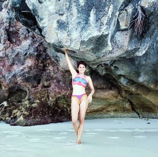 बोल्ड अवतार में TV की संस्कारी बहू, थाइलैंड में दिखा बि‍किनी लुक