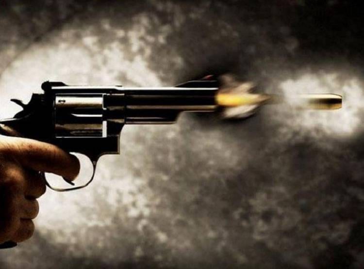 चलती कार में सेना के जवान ने पत्नी-साली को मारी गोली और फिर...