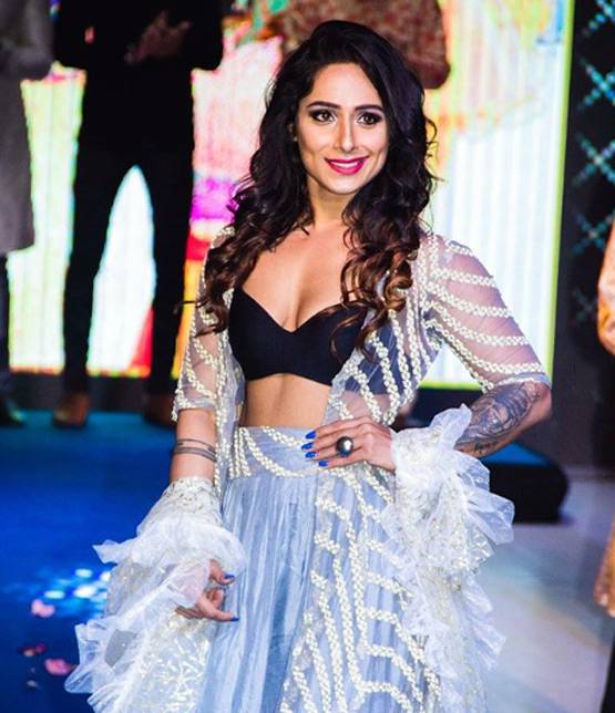 चर्चा में MTV रोडीज विनर श्वेता मेहता की बिकिनी फोटोज, देखें PHOTOS