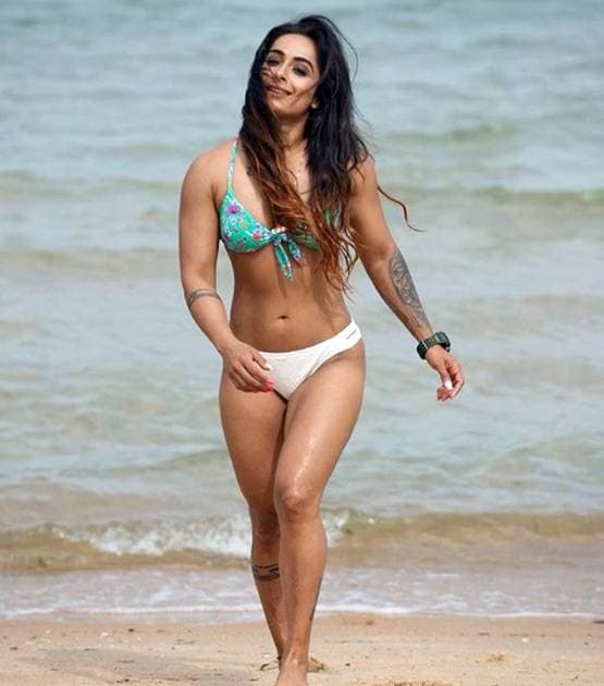 चर्चा में MTV रोडीज विनर श्वेता मेहता की बिकिनी फोटोज, देखें PHOTOS