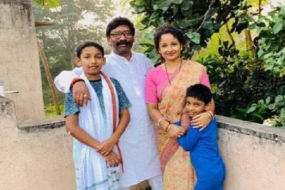 कभी इंजीनियर बनना चाहते थे हेमंत सोरेन, अब बनेंगे झारखंड के CM - Education  AajTak