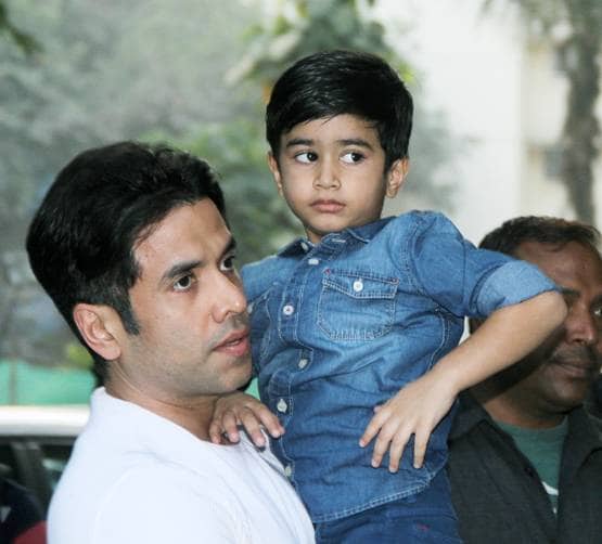 सलमान की बहन की क्रिसमस पार्टी, तैमूर समेत पहुंचे ये सितारे