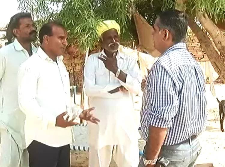 PAK में डॉक्टरी, भारत आकर बेच रहे 50 पैसे वाली टॉफी