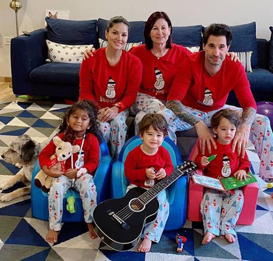 सनी लियोनी से कपूर फैमिली तक, सेलेब्स ने फैमिली संग यूं मनाया क्रिसमस