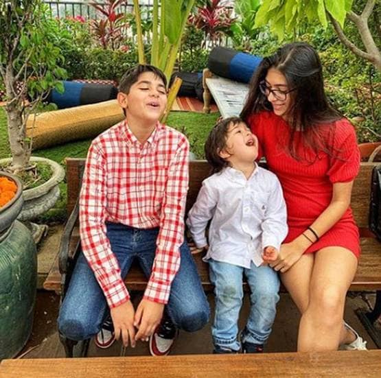 सनी लियोनी से कपूर फैमिली तक, सेलेब्स ने फैमिली संग यूं मनाया क्रिसमस