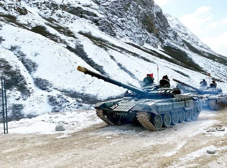 डोकलाम पर चीन से भिड़ंत के बाद भारत ने दिखाया दम, बना डाली 20km सड़क