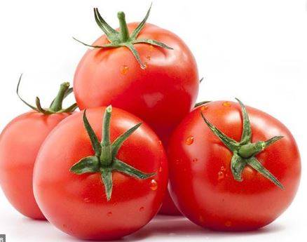 इस देश में 5 टमाटर की कीमत 5 लाख बोलिवर, क्या खाते होंगे यहां के लोग?